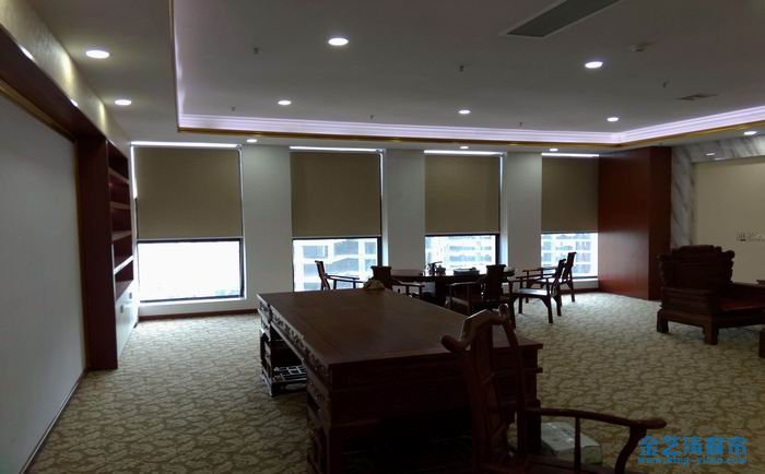 辦公室遮陽窗簾的用途_小編教您辦公室遮陽窗簾如何選擇? 總經(jīng)理辦公室及老板辦公室之辦公室電動(dòng)遮陽窗簾