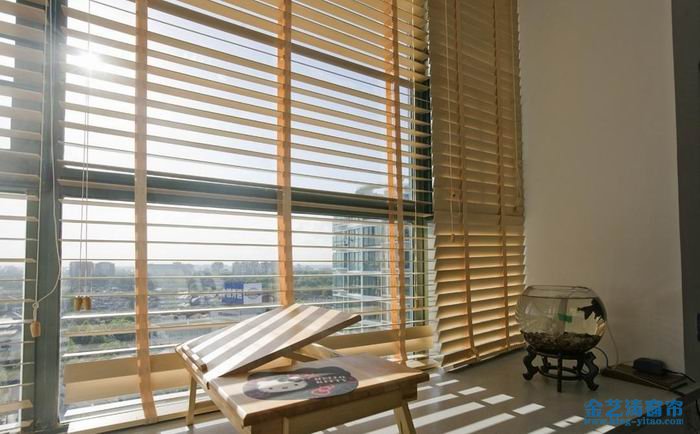 電動百葉窗有什么特點 百葉窗安裝中常出現幾個問題 電動百葉簾