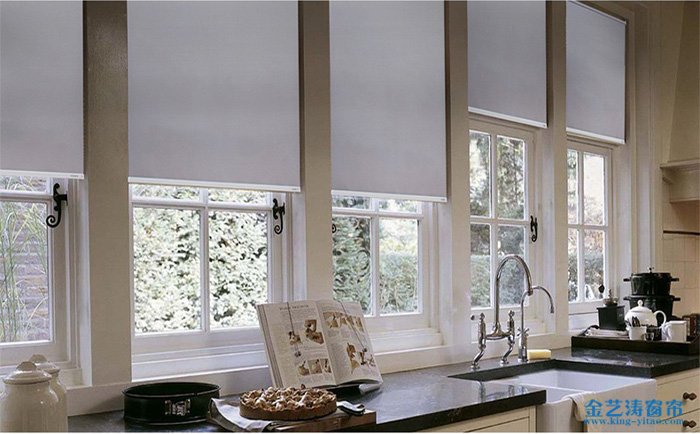 卷簾窗簾價格各異 金藝濤窗簾網(wǎng)傳授卷簾窗簾清洗術(shù) 卷簾