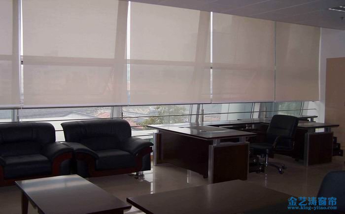 卷簾窗簾價格各異 金藝濤窗簾網(wǎng)傳授卷簾窗簾清洗術(shù) 卷簾